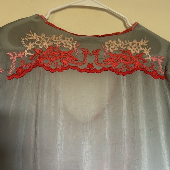 Johnny Was Gray Pink & Red Embroidered Blouse - Picture 5 of 7